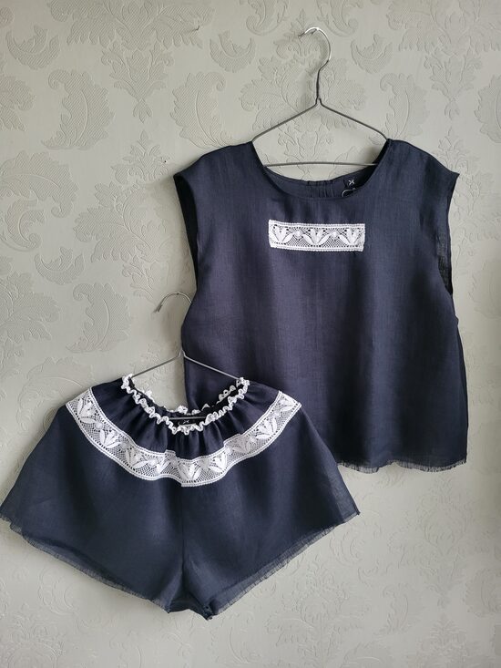 Linen shirt and shorts with lace