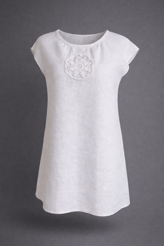 Ērtā lina kleita ar tamborējumu 