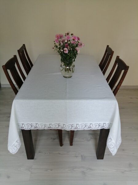 Linen family tablecloth 162x162 cm